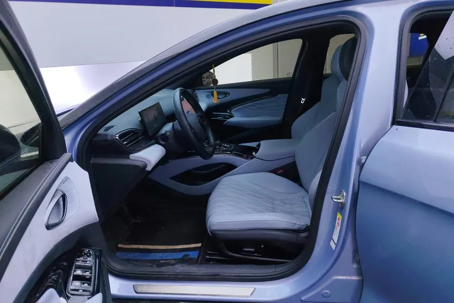 2022 MAXUS DaJia 5 BEV 70KWH,autocango,china used car exporter,china ev exporter,chinese used car exporter,chinese used ev exporter