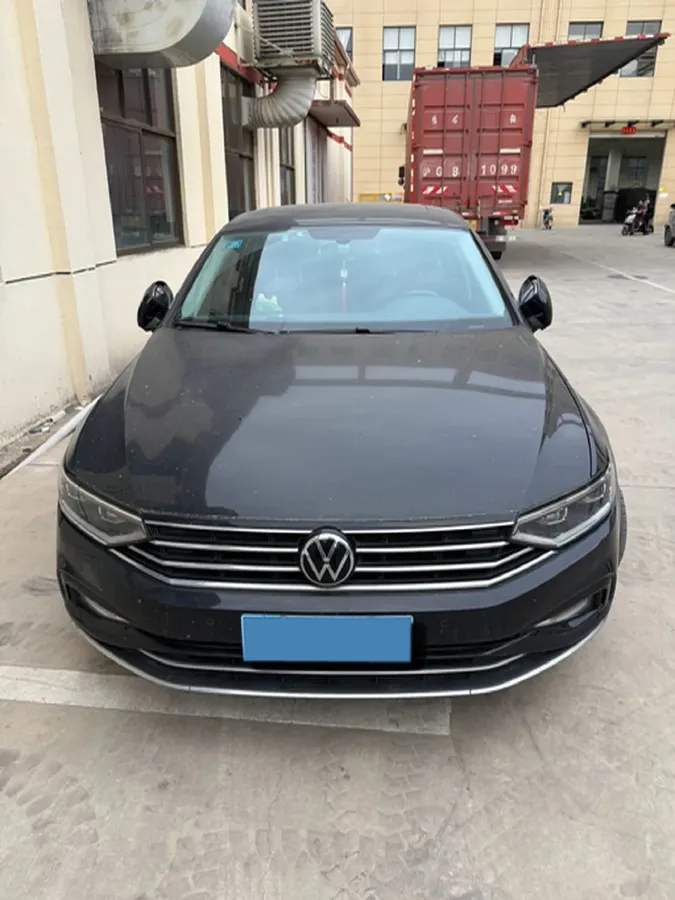 2020 Volkswagen Magotan 2.0T 186HP L4 7DCT,autocango,china used car exporter,china ev exporter,chinese used car exporter,chinese used ev exporter