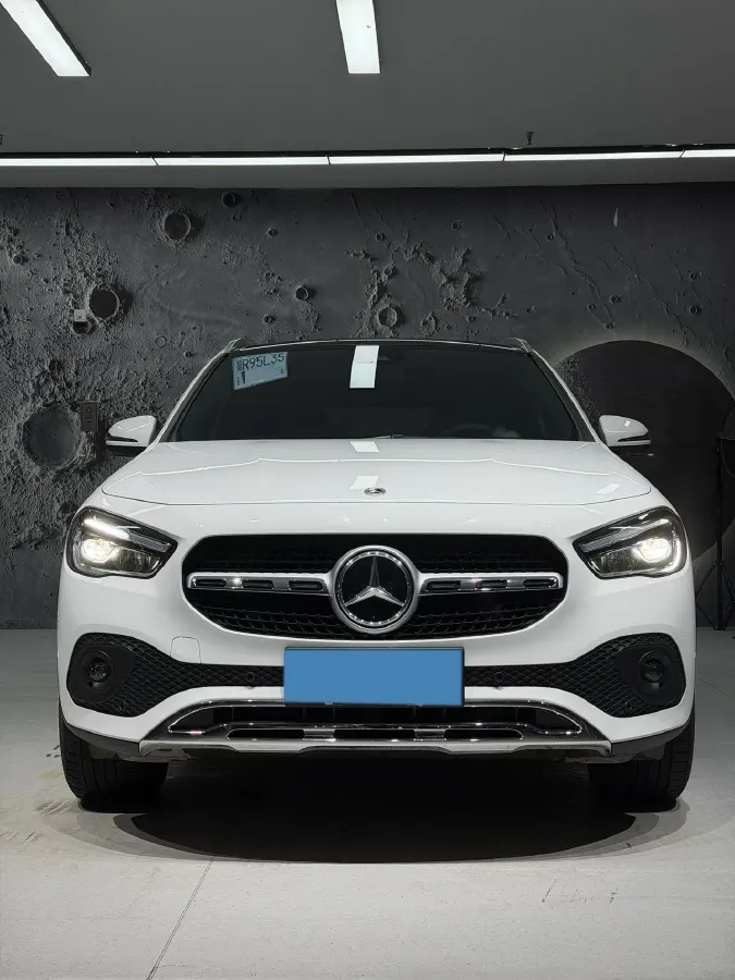 2022 Mercedes-Benz GLA Class 1.3T 163HP L4 7DCT,autocango,china used car exporter,china ev exporter,chinese used car exporter,chinese used ev exporter