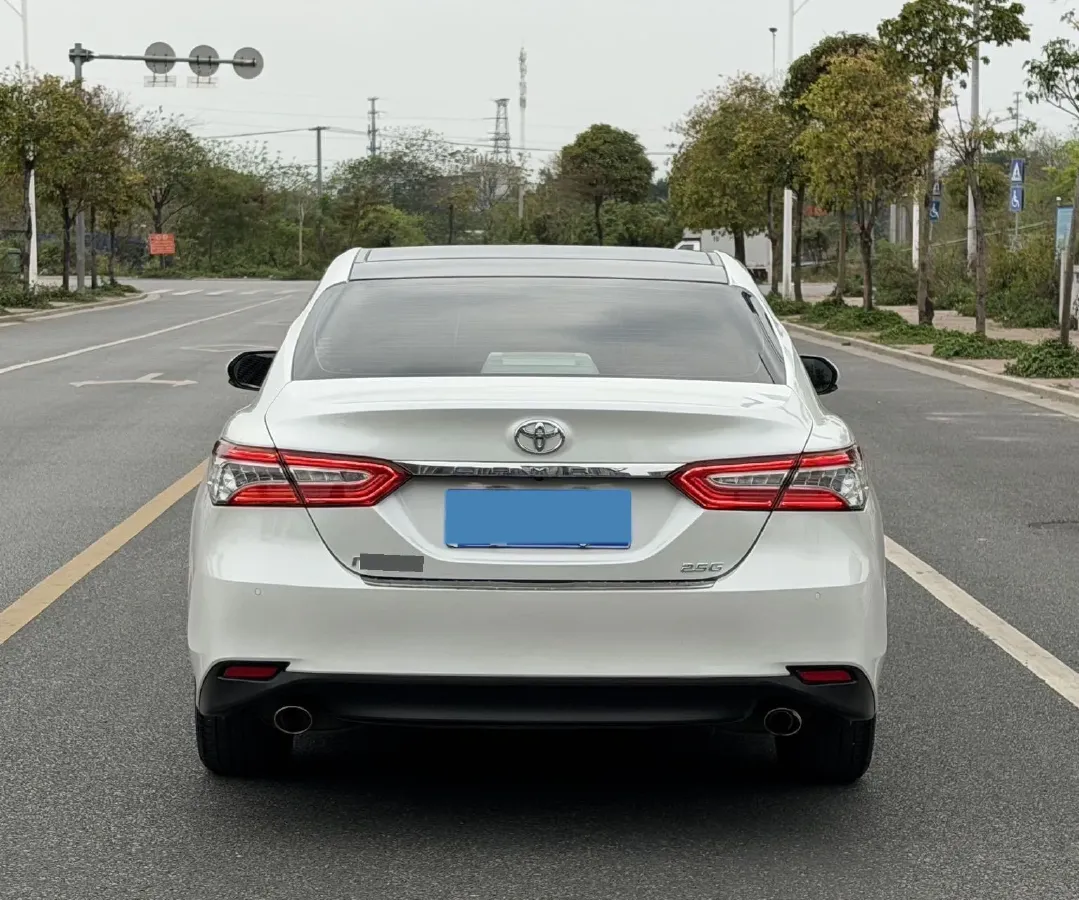 2019 Toyota Camry 2.5L 209HP L4 8AT,autocango,china used car exporter,china ev exporter,chinese used car exporter,chinese used ev exporter