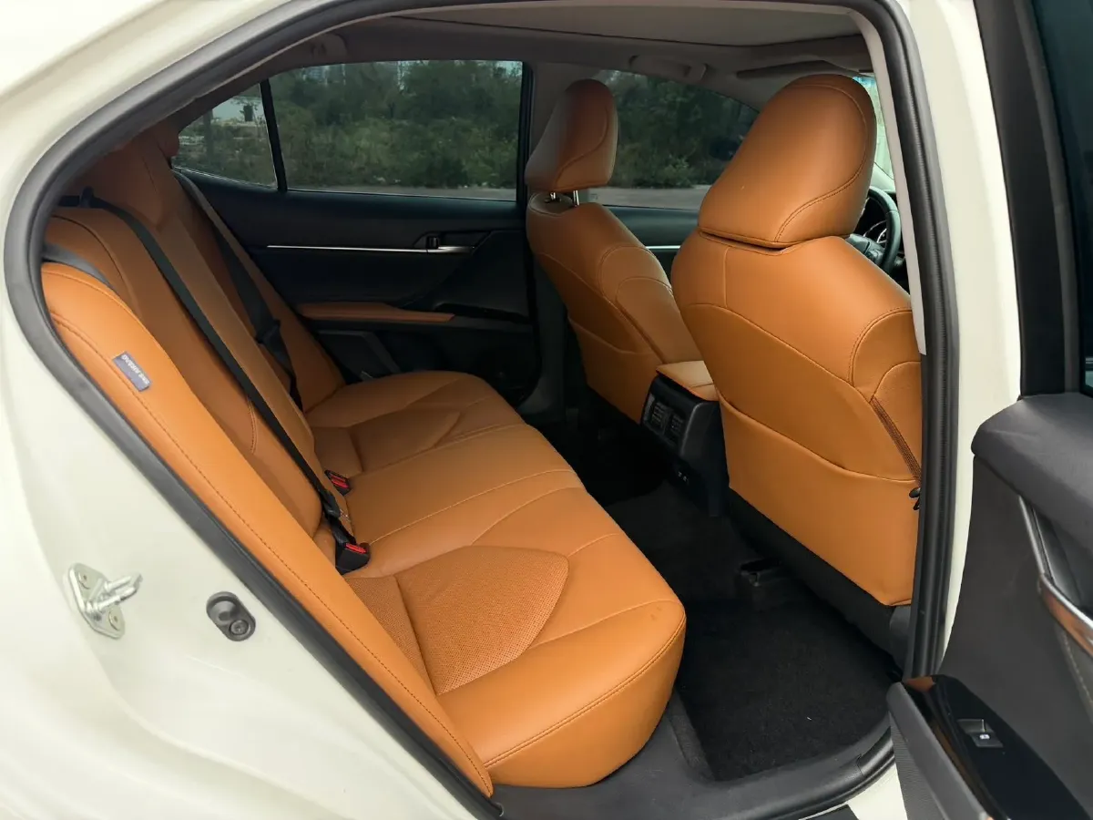 2019 Toyota Camry 2.5L 209HP L4 8AT,autocango,china used car exporter,china ev exporter,chinese used car exporter,chinese used ev exporter