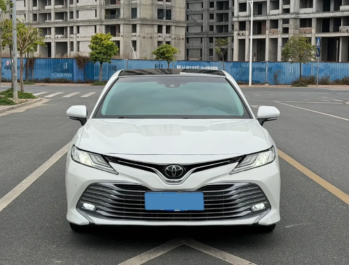 2019 Toyota Camry 2.5L 209HP L4 8AT,autocango,china used car exporter,china ev exporter,chinese used car exporter,chinese used ev exporter