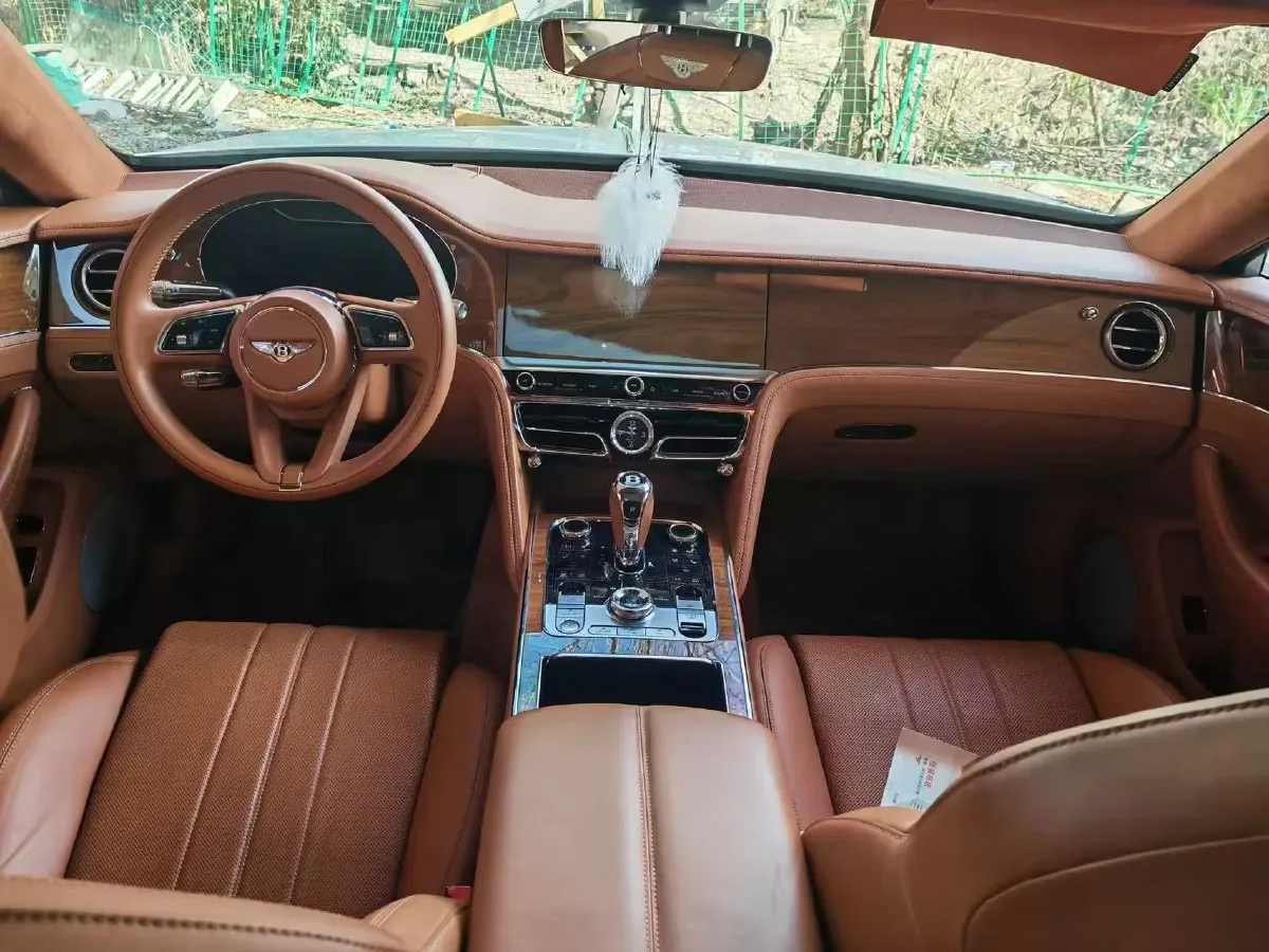 2021 Bentley Flying Spur 4.0T 550HP V8 8DCT,autocango,china used car exporter,china ev exporter,chinese used car exporter,chinese used ev exporter