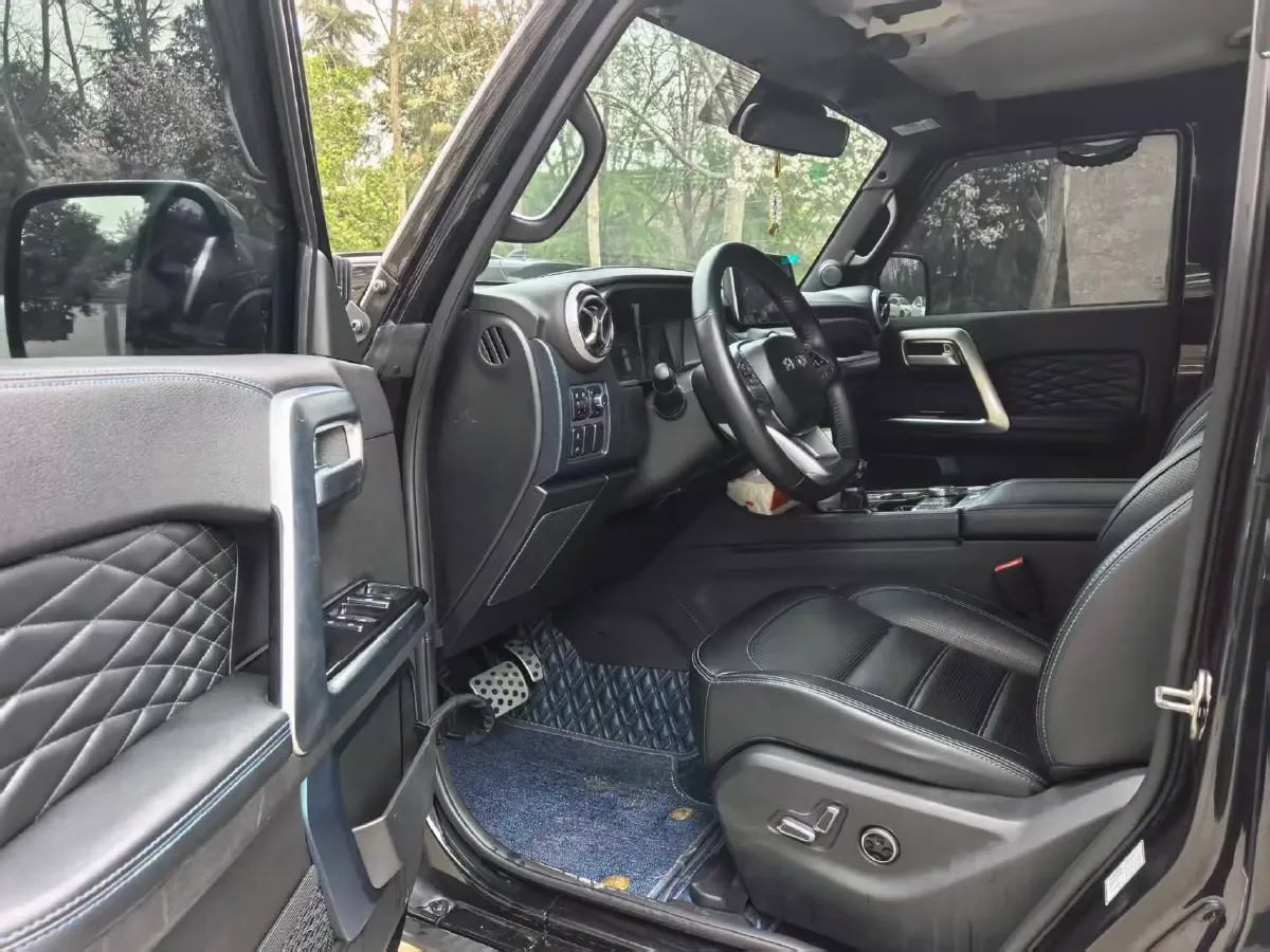 2020 Beijing BJ40 2.0T 224HP L4 8AT,autocango,china used car exporter,china ev exporter,chinese used car exporter,chinese used ev exporter