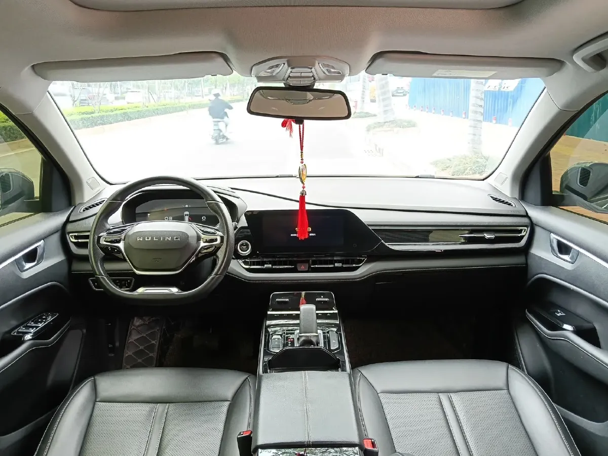 2020 WuLing KaiJie 1.5T 147HP L4 CVT,autocango,china used car exporter,china ev exporter,chinese used car exporter,chinese used ev exporter