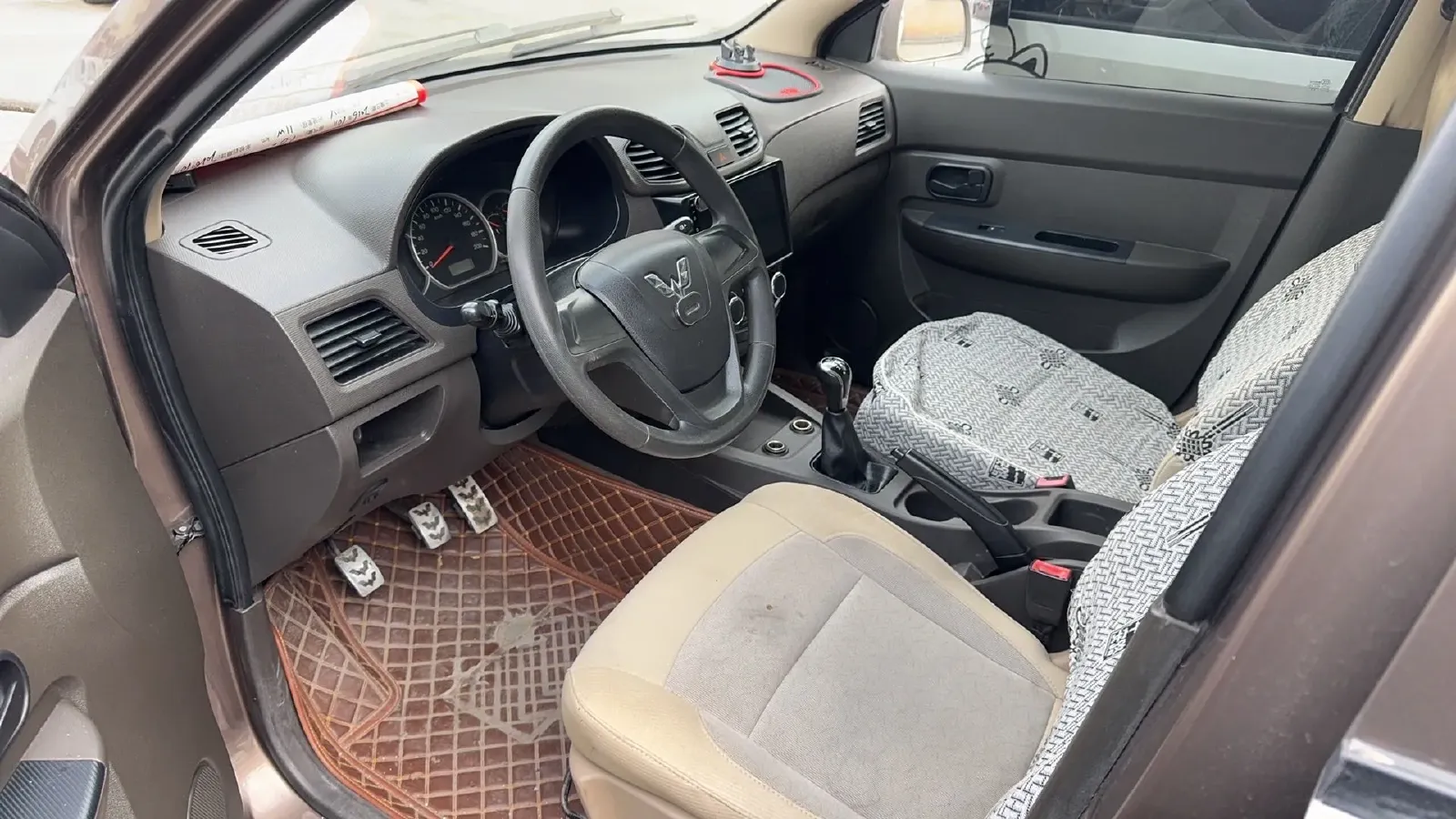 2016 WuLing HongGuang 1.5L 112HP L4 5MT,autocango,china used car exporter,china ev exporter,chinese used car exporter,chinese used ev exporter