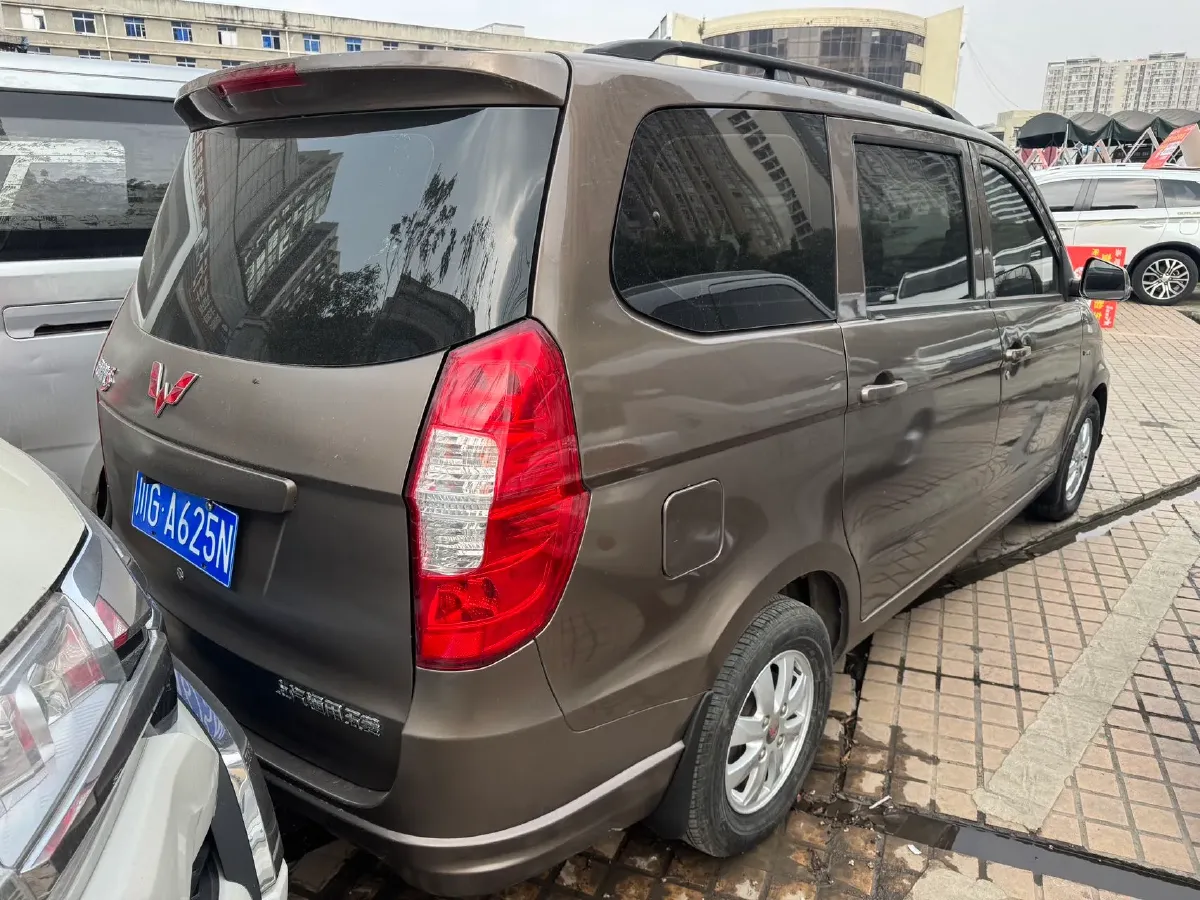 2016 WuLing HongGuang 1.5L 112HP L4 5MT,autocango,china used car exporter,china ev exporter,chinese used car exporter,chinese used ev exporter