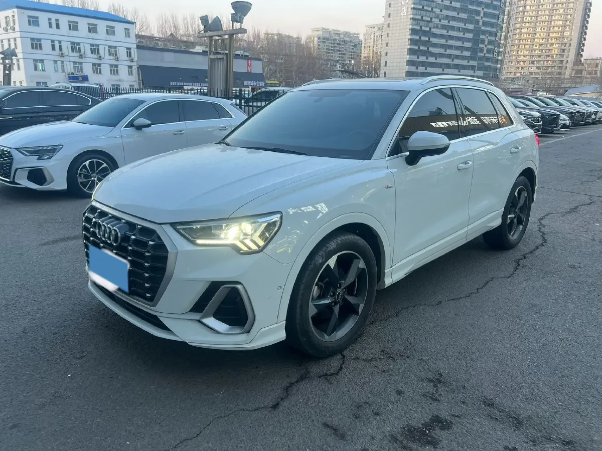 2022 Audi Q3 1.4T 150HP L4 7DCT,autocango,china used car exporter,china ev exporter,chinese used car exporter,chinese used ev exporter