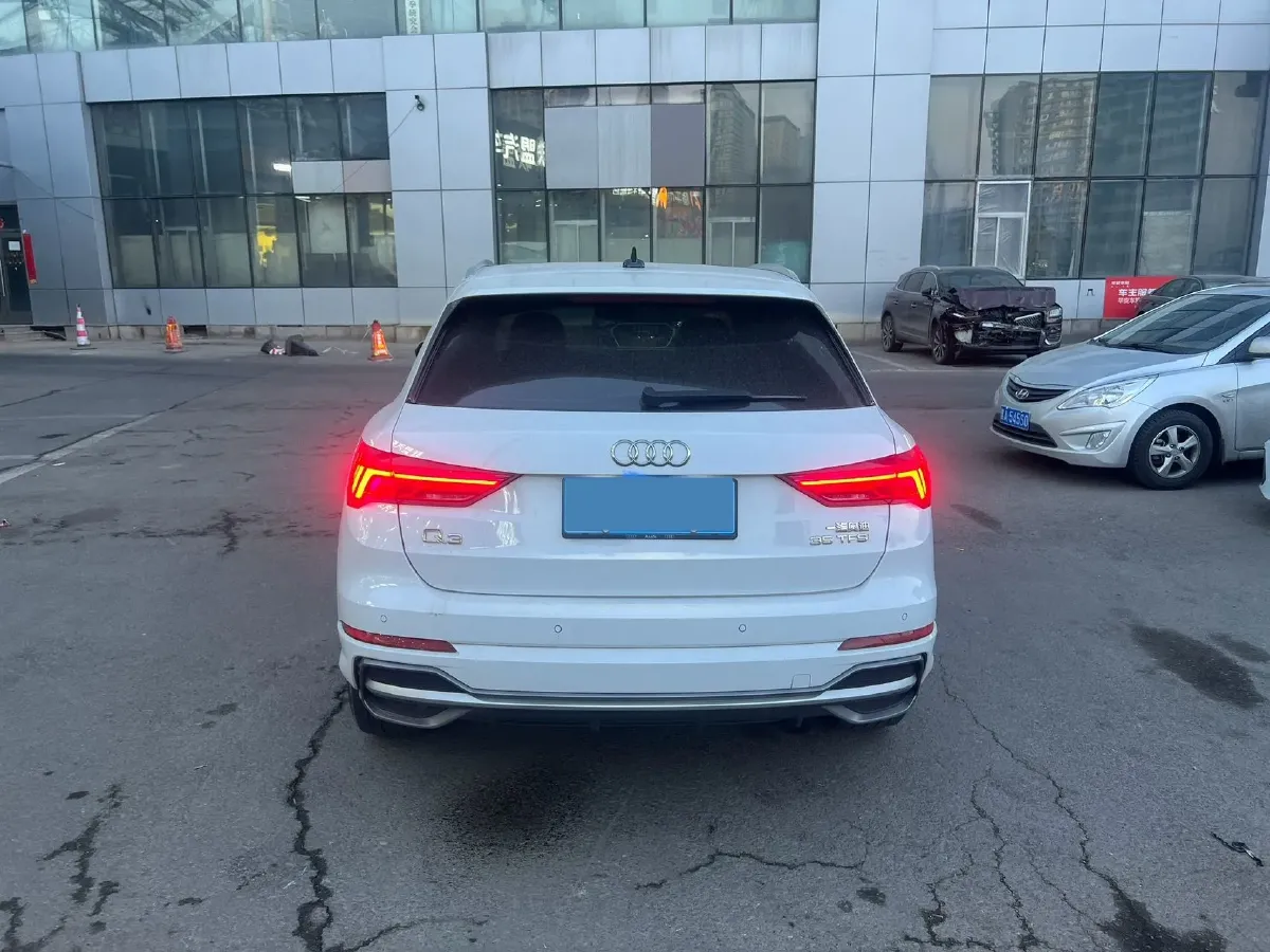 2022 Audi Q3 1.4T 150HP L4 7DCT,autocango,china used car exporter,china ev exporter,chinese used car exporter,chinese used ev exporter