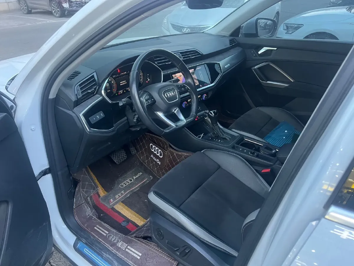 2022 Audi Q3 1.4T 150HP L4 7DCT,autocango,china used car exporter,china ev exporter,chinese used car exporter,chinese used ev exporter