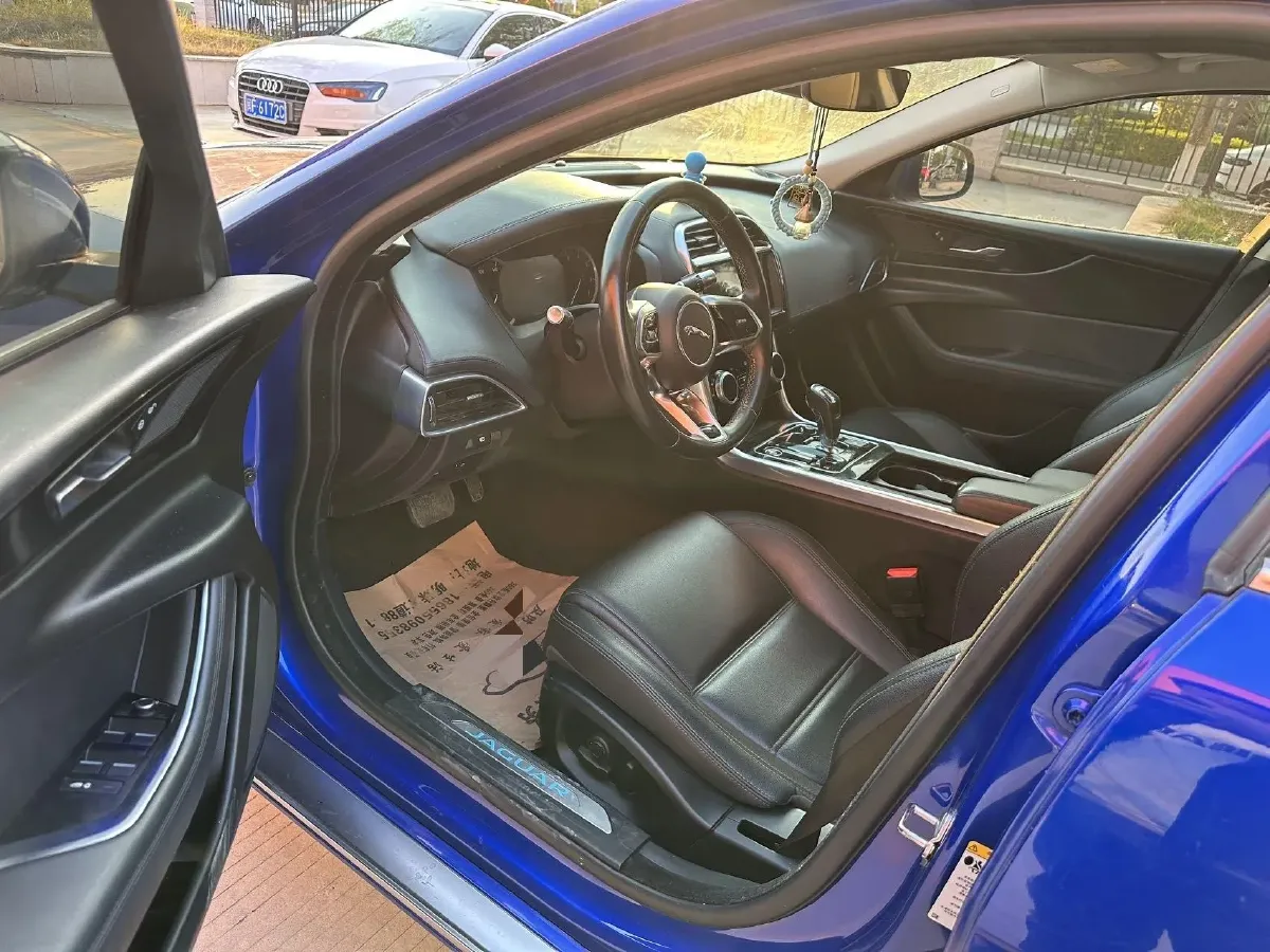 2020 Jaguar XEL 2.0T 200HP L4 8AT,autocango,china used car exporter,china ev exporter,chinese used car exporter,chinese used ev exporter