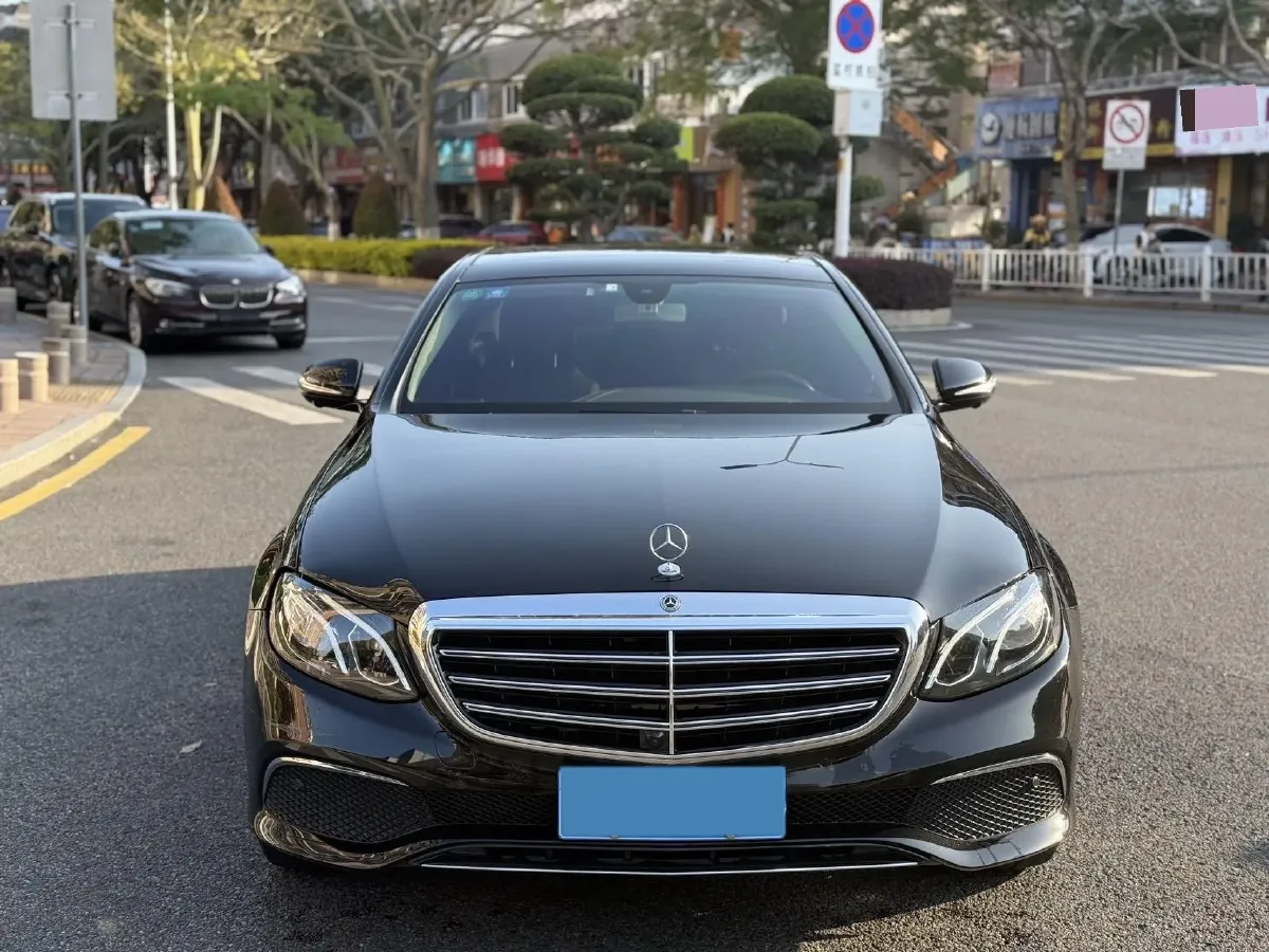 2020 Mercedes-Benz E Class 2.0T 258HP L4 9AT,autocango,china used car exporter,china ev exporter,chinese used car exporter,chinese used ev exporter