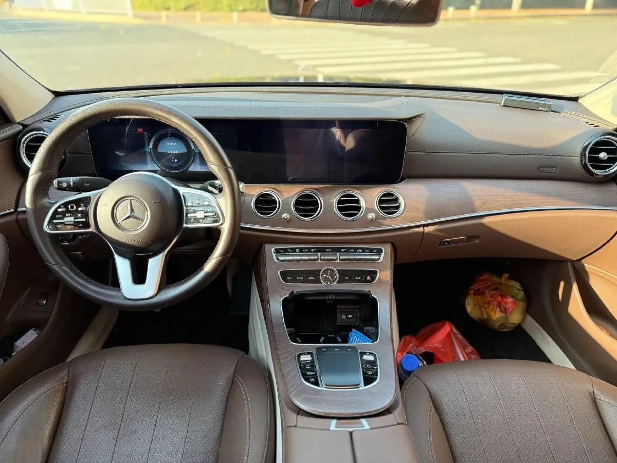 2020 Mercedes-Benz E Class 2.0T 258HP L4 9AT,autocango,china used car exporter,china ev exporter,chinese used car exporter,chinese used ev exporter