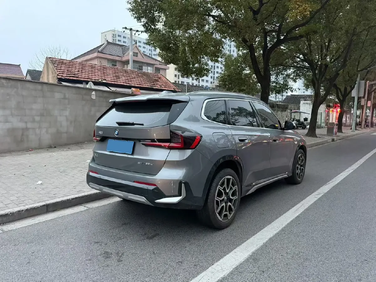 2024 BMW X1 2.0T 204HP L4 7DCT,autocango,china used car exporter,china ev exporter,chinese used car exporter,chinese used ev exporter
