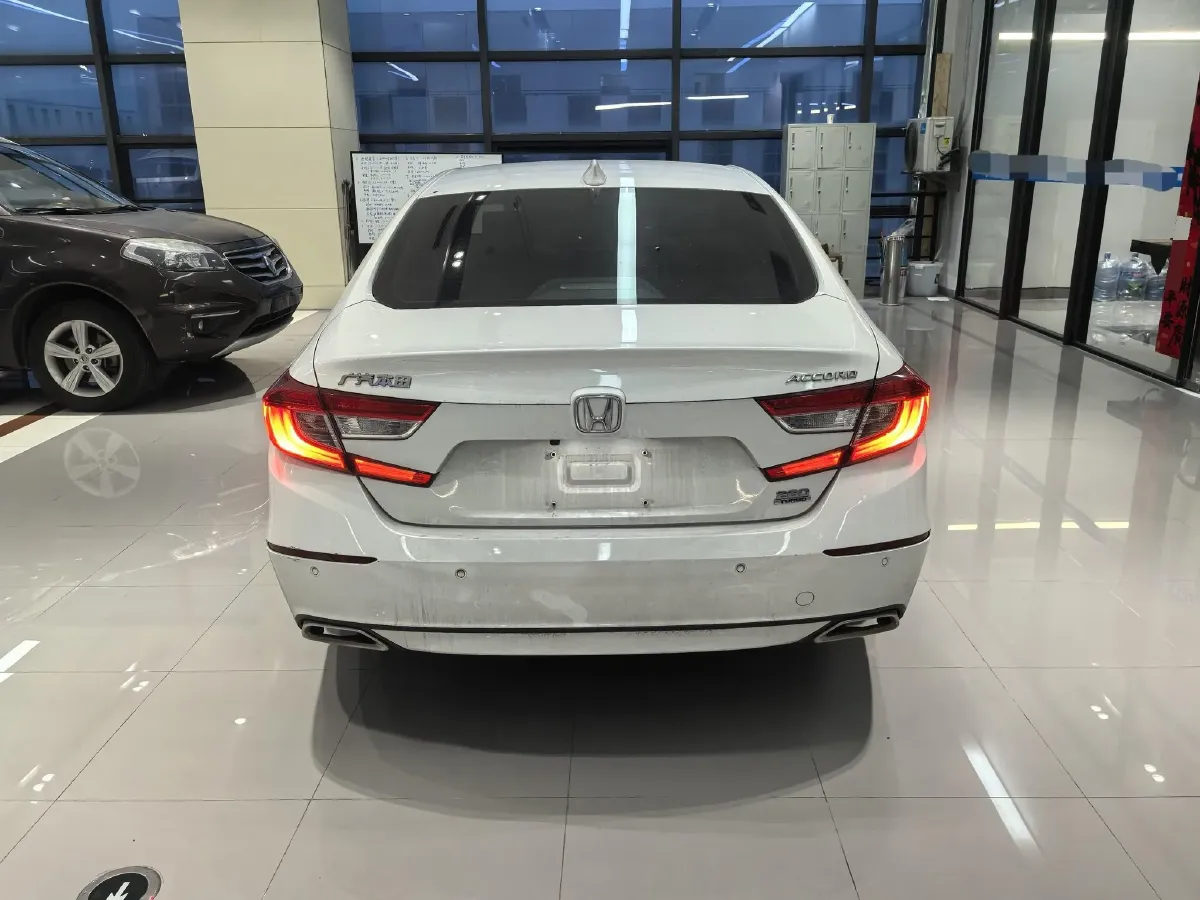 2021 Honda Accord 1.5T 194HP L4 CVT,autocango,china used car exporter,china ev exporter,chinese used car exporter,chinese used ev exporter