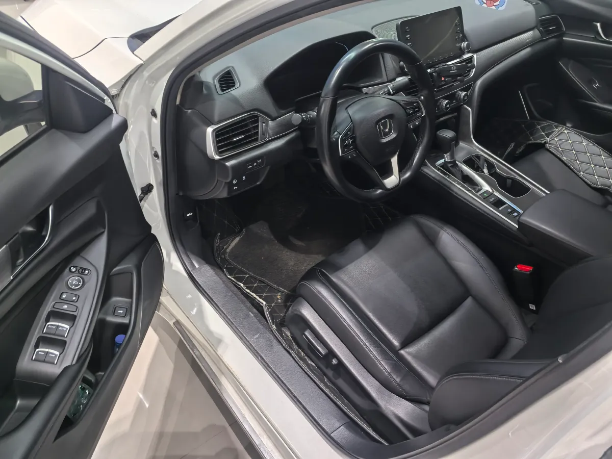 2021 Honda Accord 1.5T 194HP L4 CVT,autocango,china used car exporter,china ev exporter,chinese used car exporter,chinese used ev exporter