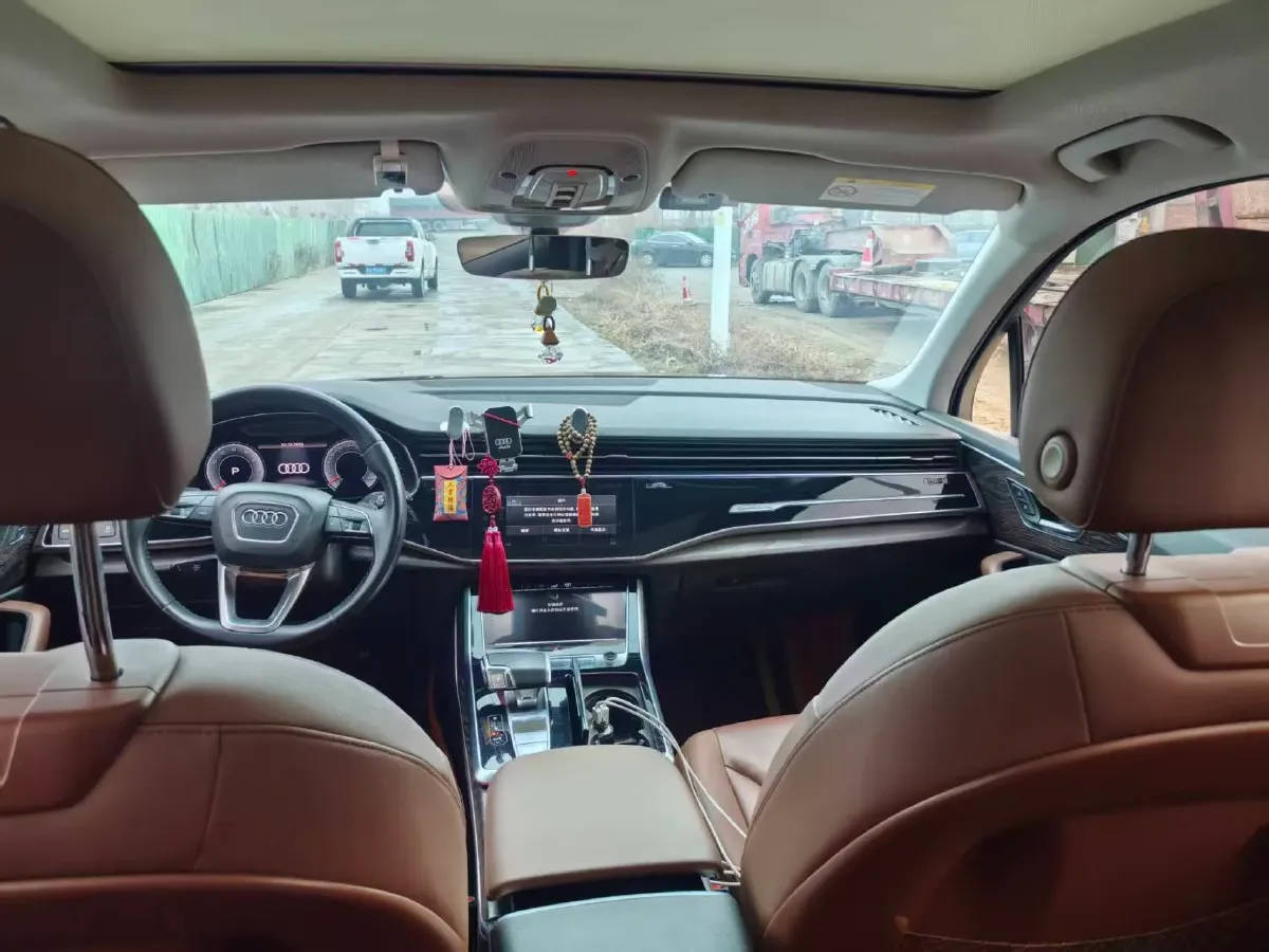 2020 Audi Q7 3.0T 340HP V6 8AT,autocango,china used car exporter,china ev exporter,chinese used car exporter,chinese used ev exporter