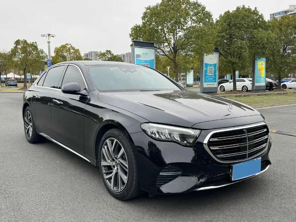 2025 Mercedes-Benz E Class 2.0T 258HP L4 9AT,autocango,china used car exporter,china ev exporter,chinese used car exporter,chinese used ev exporter