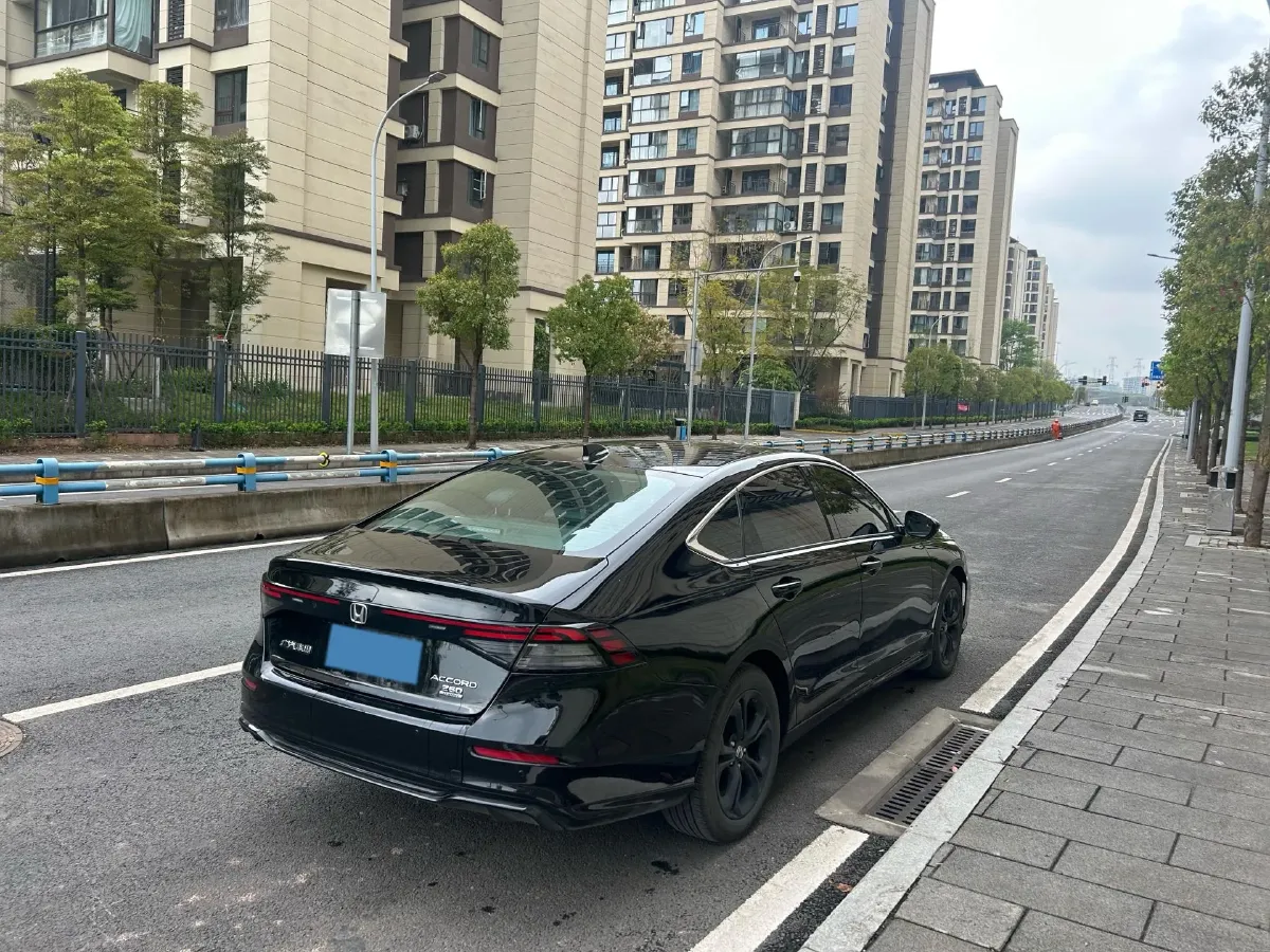 2025 Honda Accord 1.5T 192HP L4 CVT,autocango,china used car exporter,china ev exporter,chinese used car exporter,chinese used ev exporter
