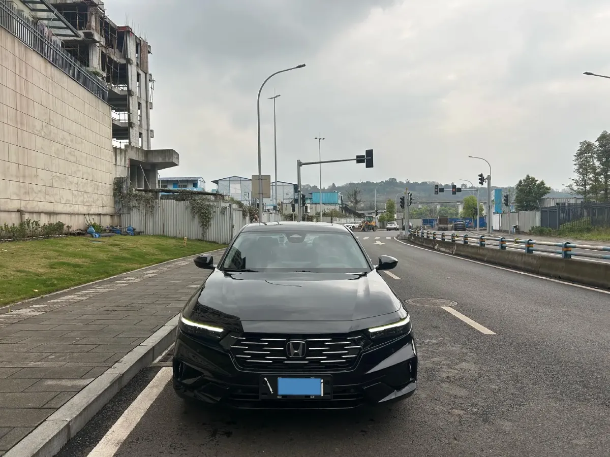 2025 Honda Accord 1.5T 192HP L4 CVT,autocango,china used car exporter,china ev exporter,chinese used car exporter,chinese used ev exporter