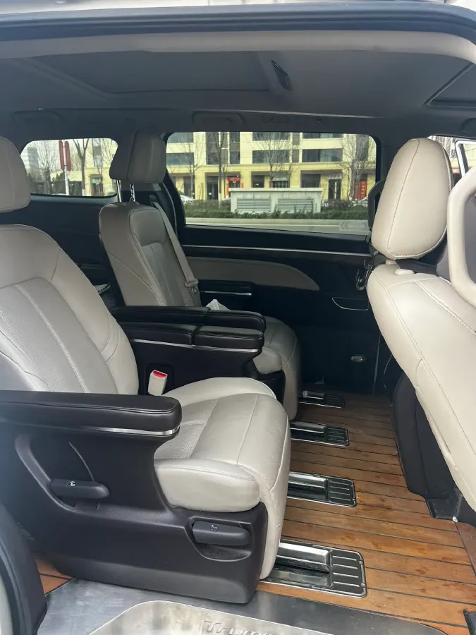 2021 GAC Trumpchi M8 2.0T 252HP L4 8AT,autocango,china used car exporter,china ev exporter,chinese used car exporter,chinese used ev exporter