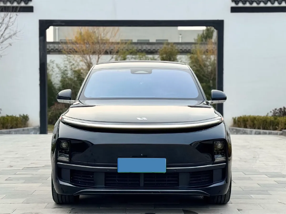 2023 Li L8 Range Extended 154HP REEV 40.9KWH,autocango,china used car exporter,china ev exporter,chinese used car exporter,chinese used ev exporter