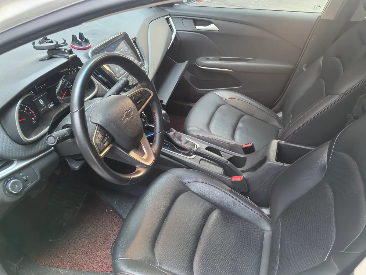 2020 Chevrolet Monza 1.0T 125HP L3 6DCT,autocango,china used car exporter,china ev exporter,chinese used car exporter,chinese used ev exporter