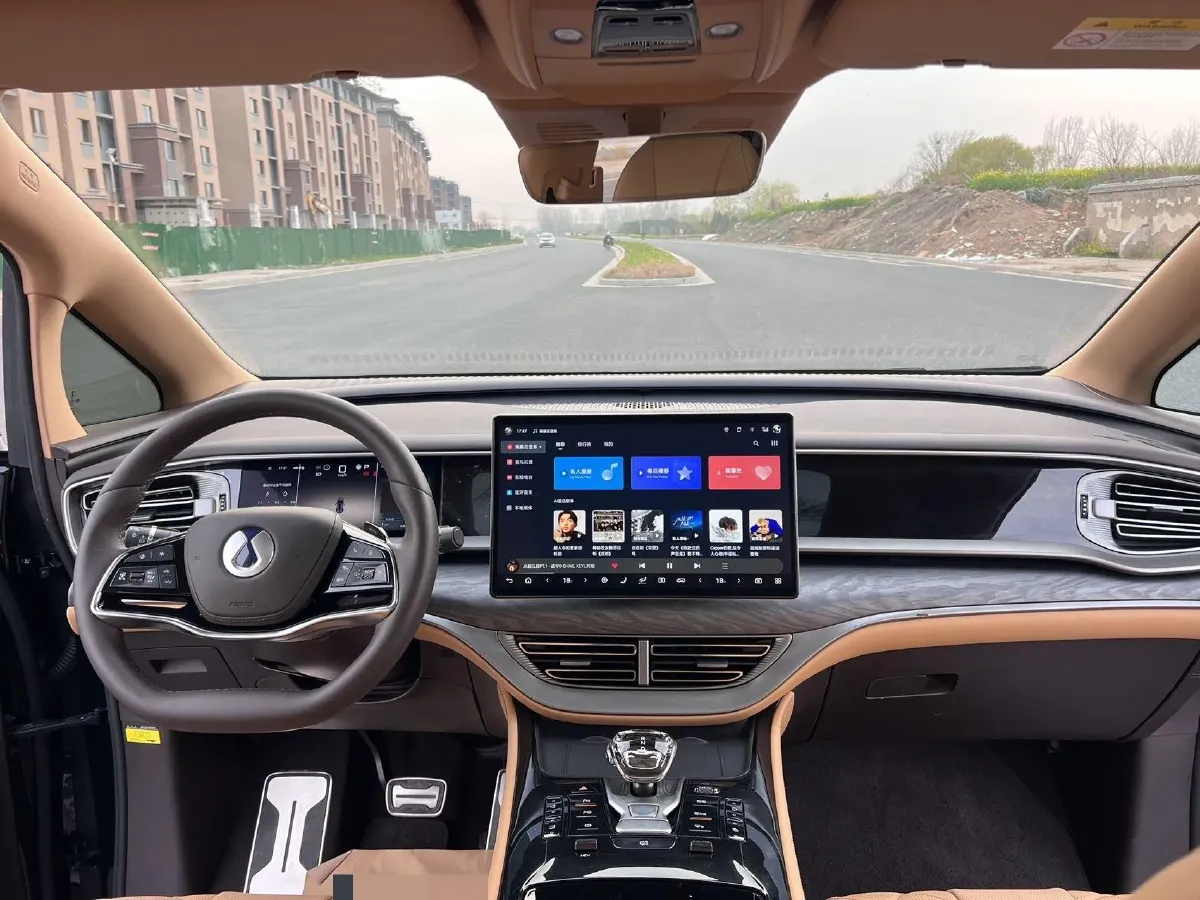 2025 Denza D9 1.5T 156HP L4 E-CVT PHEV 40KWH,autocango,china used car exporter,china ev exporter,chinese used car exporter,chinese used ev exporter