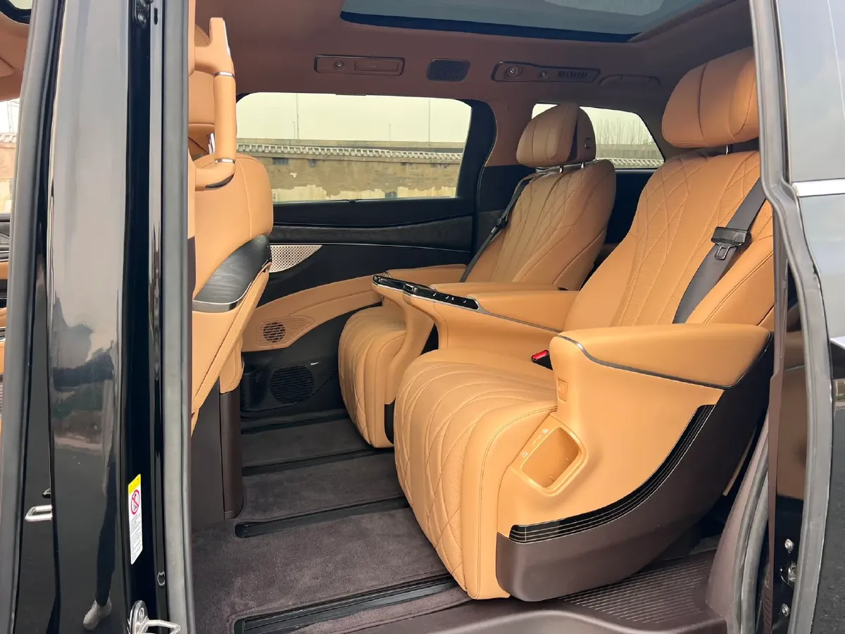 2025 Denza D9 1.5T 156HP L4 E-CVT PHEV 40KWH,autocango,china used car exporter,china ev exporter,chinese used car exporter,chinese used ev exporter