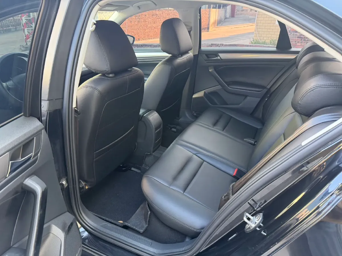 2018 Volkswagen Bora 1.5L 110HP L4 6AT,autocango,china used car exporter,china ev exporter,chinese used car exporter,chinese used ev exporter