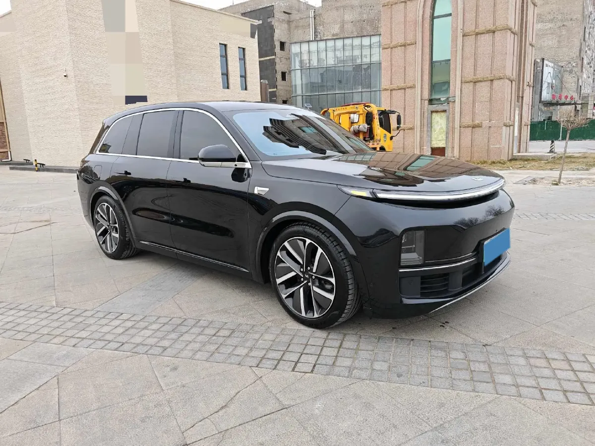 2024 Volvo S60 2.0T 197HP L4 7DCT,autocango,china used car exporter,china ev exporter,chinese used car exporter,chinese used ev exporter