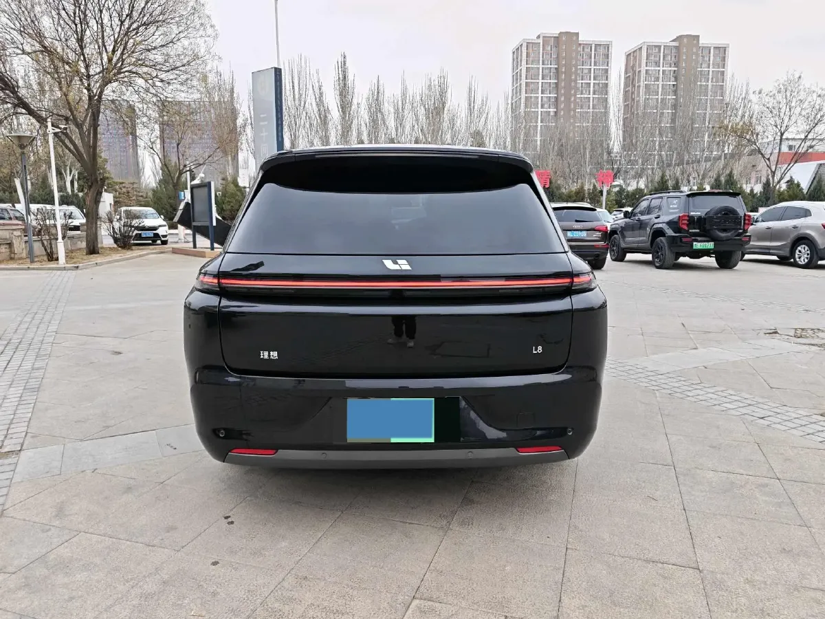 2024 Volvo S60 2.0T 197HP L4 7DCT,autocango,china used car exporter,china ev exporter,chinese used car exporter,chinese used ev exporter