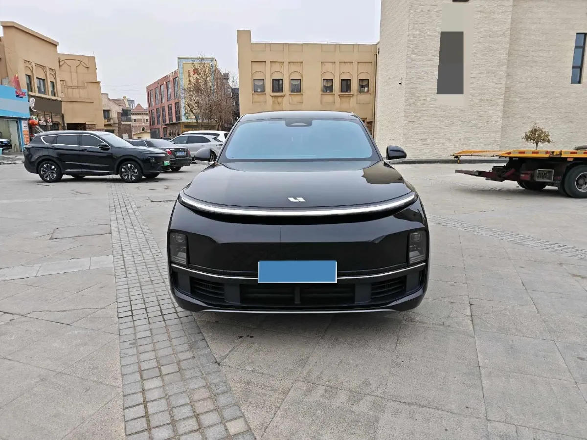 2024 Volvo S60 2.0T 197HP L4 7DCT,autocango,china used car exporter,china ev exporter,chinese used car exporter,chinese used ev exporter