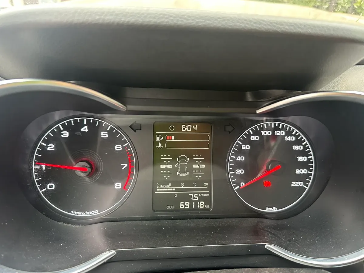 2020 Jetour X70M 1.5T 156HP L4 6MT,autocango,china used car exporter,china ev exporter,chinese used car exporter,chinese used ev exporter