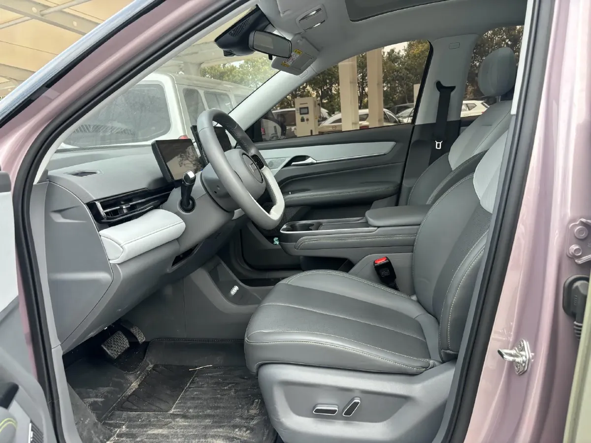 2025 Bestune YueYi 03 BEV 61.47KWH,autocango,china used car exporter,china ev exporter,chinese used car exporter,chinese used ev exporter