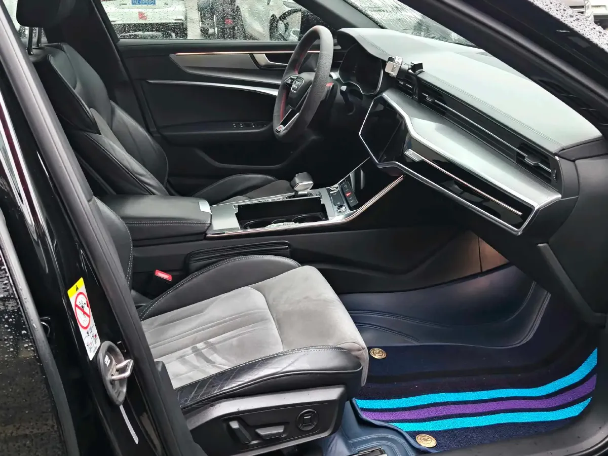 2021 Audi A6L 2.0T 190HP L4 7DCT,autocango,china used car exporter,china ev exporter,chinese used car exporter,chinese used ev exporter