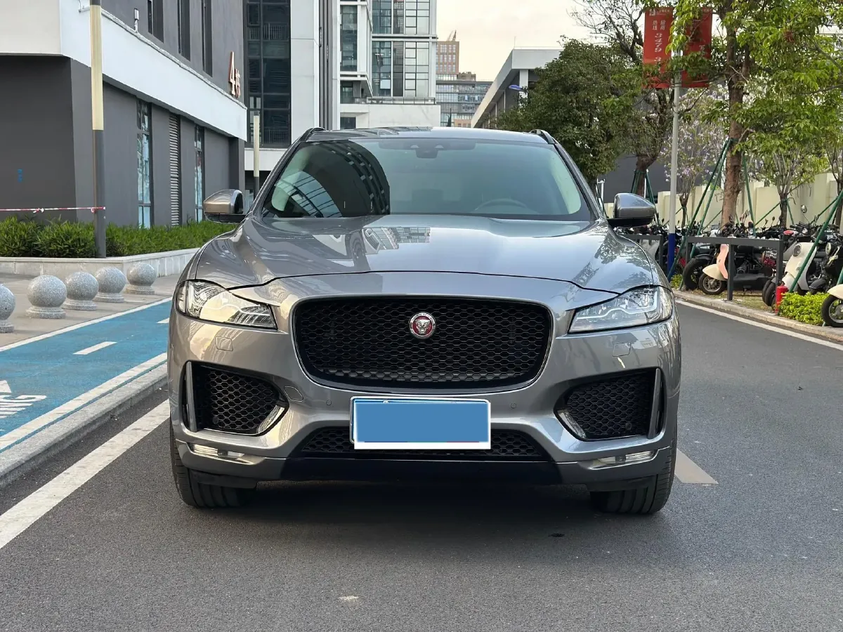 2020 Jaguar F-PACE 2.0T 250HP L4 8AT,autocango,china used car exporter,china ev exporter,chinese used car exporter,chinese used ev exporter