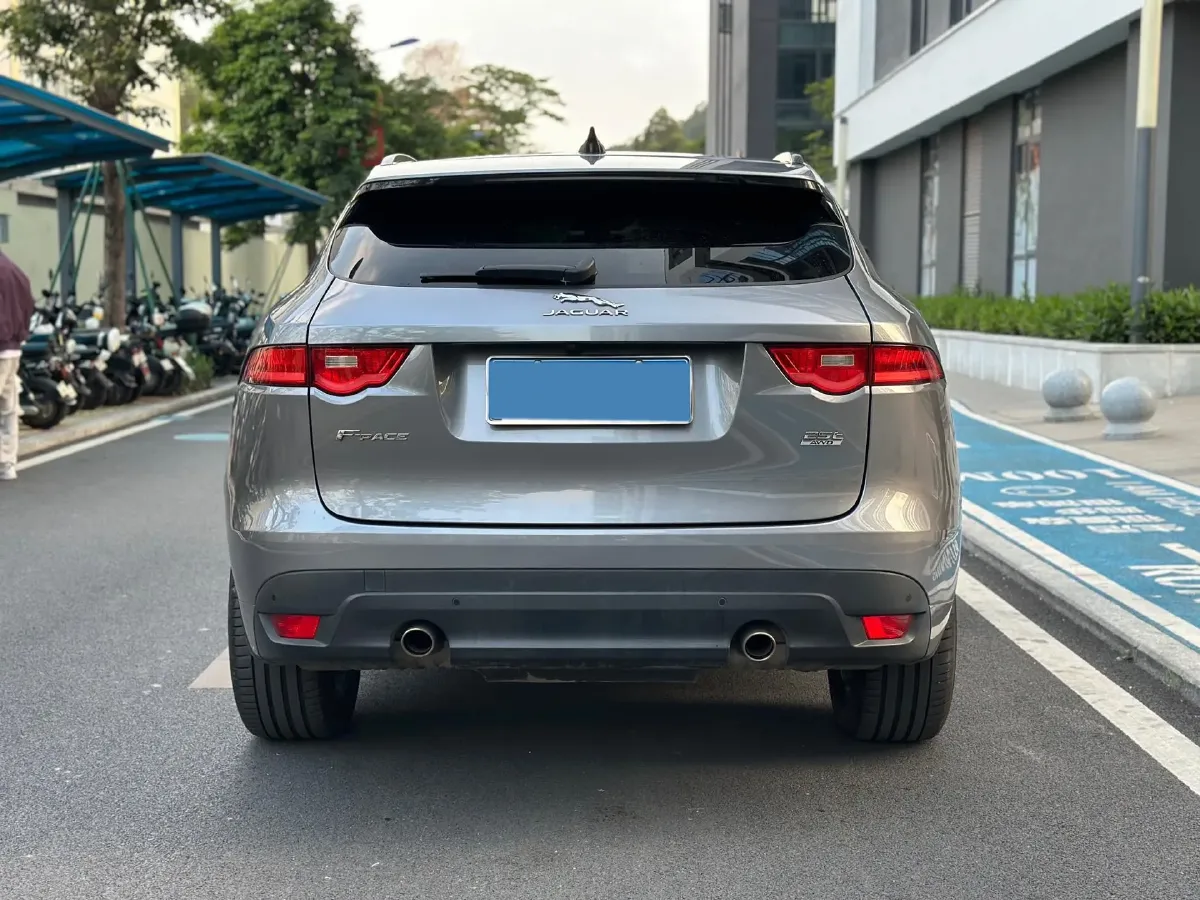 2020 Jaguar F-PACE 2.0T 250HP L4 8AT,autocango,china used car exporter,china ev exporter,chinese used car exporter,chinese used ev exporter