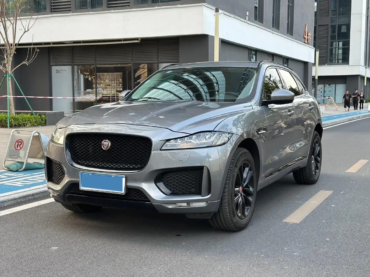 2020 Jaguar F-PACE 2.0T 250HP L4 8AT,autocango,china used car exporter,china ev exporter,chinese used car exporter,chinese used ev exporter