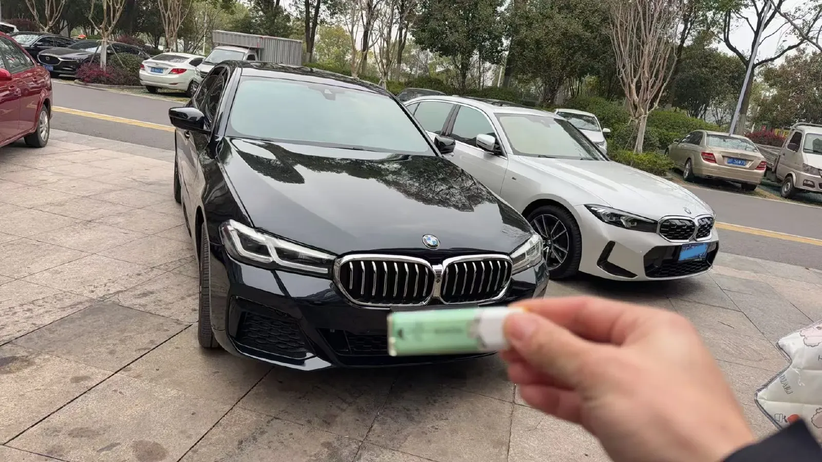 2022 BMW 5 Series 2.0T 252HP L4 8AT,autocango,china used car exporter,china ev exporter,chinese used car exporter,chinese used ev exporter