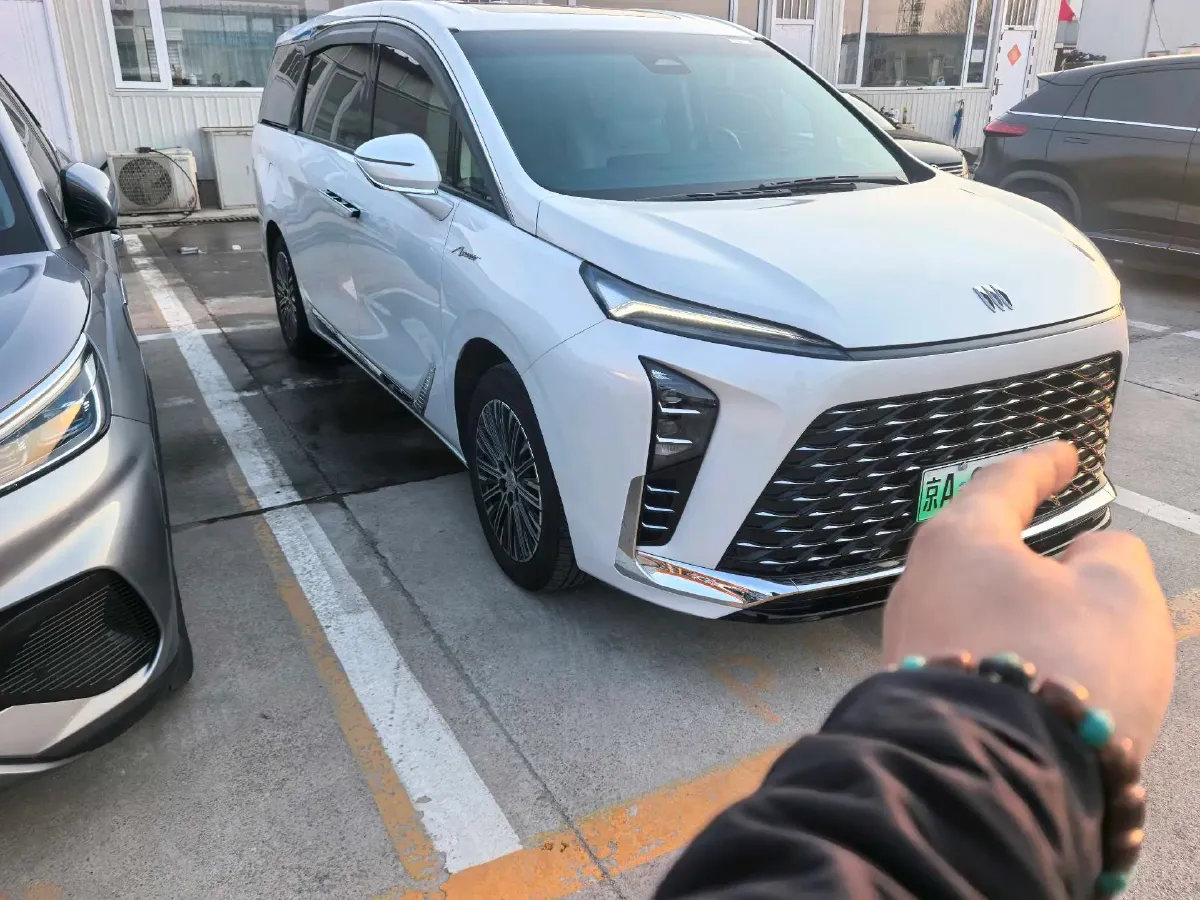 2024 Buick GL8 1.5T 180HP L4 2DHT PHEV 24.4KWH,autocango,china used car exporter,china ev exporter,chinese used car exporter,chinese used ev exporter