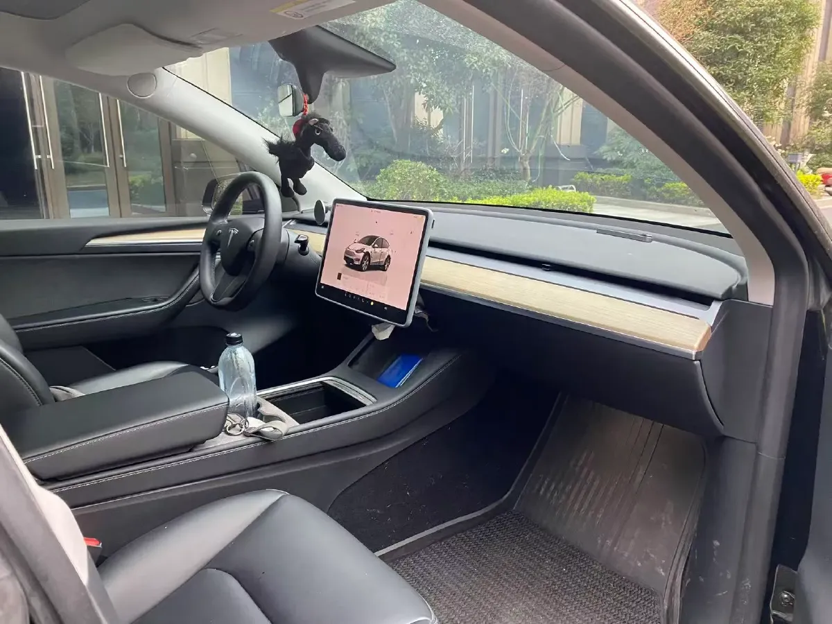 2022 Tesla Model Y BEV 60KWH,autocango,china used car exporter,china ev exporter,chinese used car exporter,chinese used ev exporter