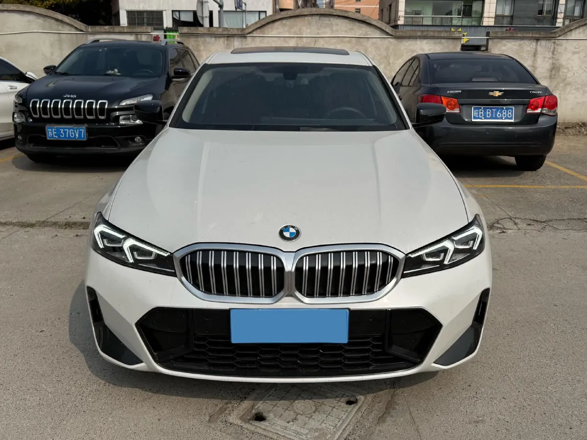 2023 BMW 3 Series 2.0T 156HP L4 8AT,autocango,china used car exporter,china ev exporter,chinese used car exporter,chinese used ev exporter