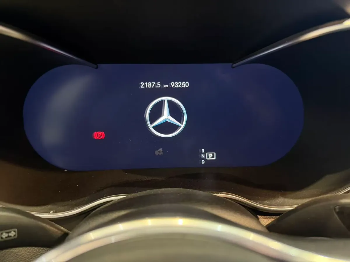 2021 Mercedes-Benz GLC Class 2.0T 197HP L4 9AT,autocango,china used car exporter,china ev exporter,chinese used car exporter,chinese used ev exporter