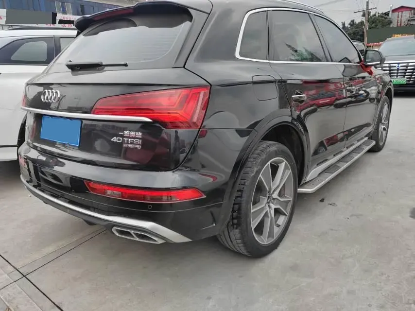 2022 Audi Q5L 2.0T 190HP L4 7DCT,autocango,china used car exporter,china ev exporter,chinese used car exporter,chinese used ev exporter