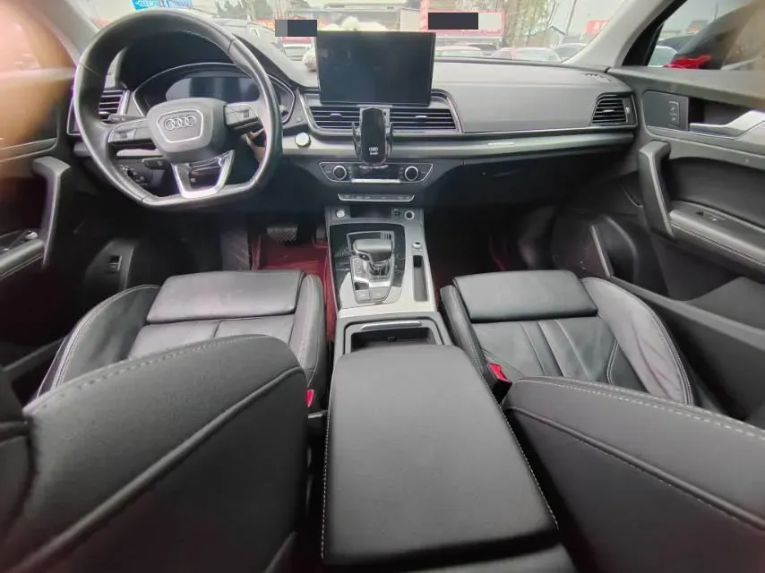 2022 Audi Q5L 2.0T 190HP L4 7DCT,autocango,china used car exporter,china ev exporter,chinese used car exporter,chinese used ev exporter