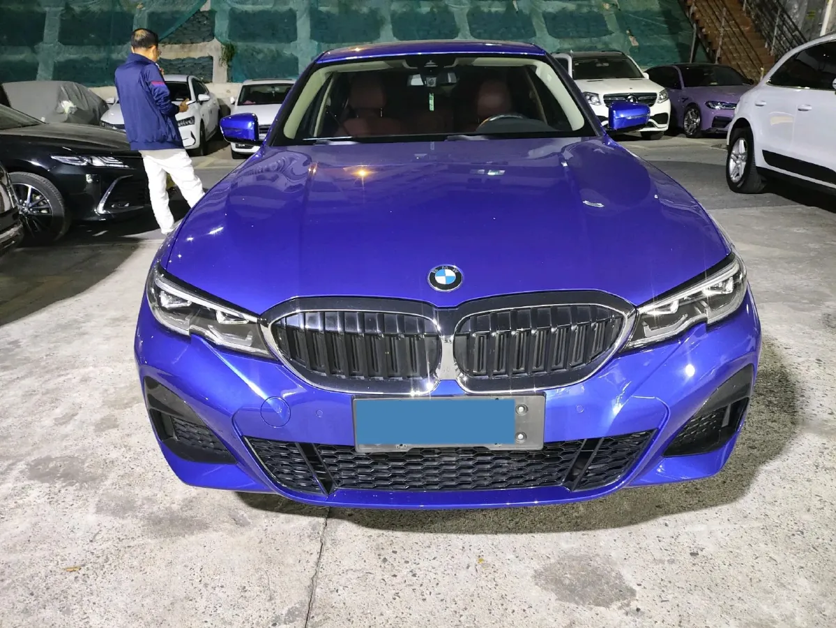 2021 BMW 3 Series 2.0T 184HP L4 8AT,autocango,china used car exporter,china ev exporter,chinese used car exporter,chinese used ev exporter