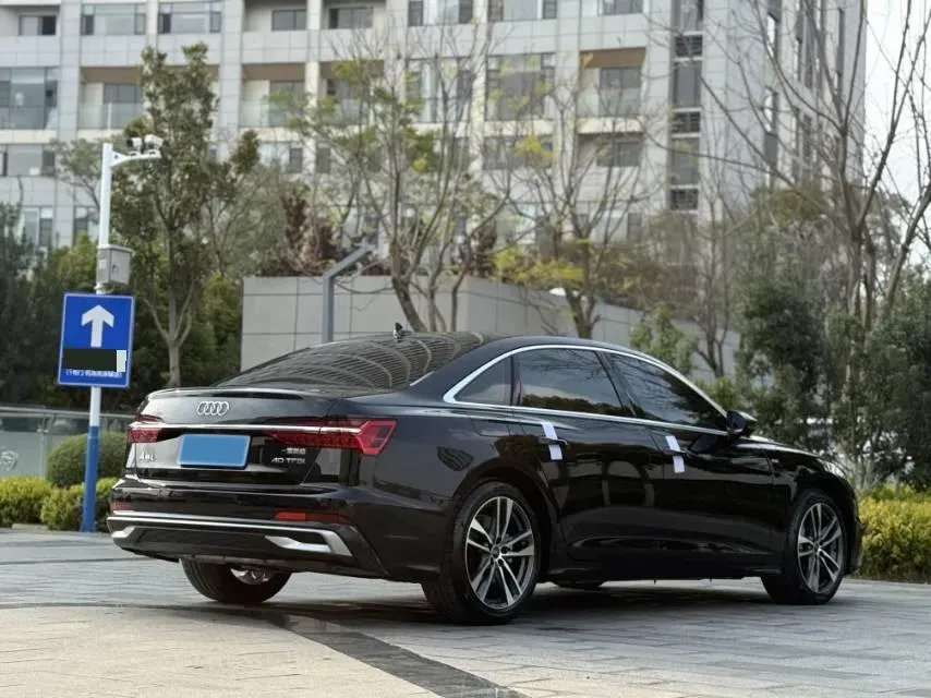 2023 Audi A6L 2.0T 190HP L4 7DCT,autocango,china used car exporter,china ev exporter,chinese used car exporter,chinese used ev exporter
