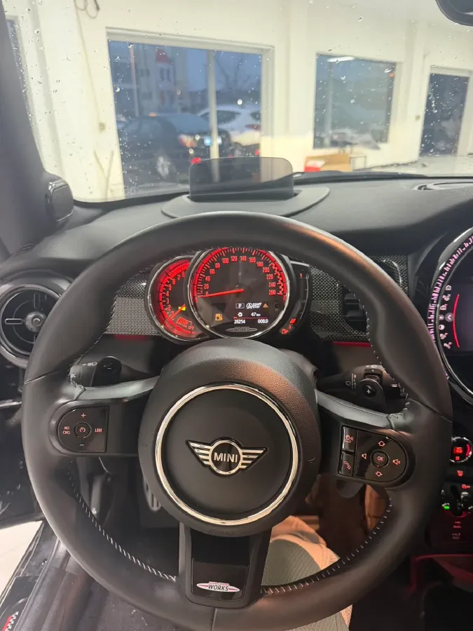 2022 MINI JCW 2.0T 231HP L4 8AT,autocango,china used car exporter,china ev exporter,chinese used car exporter,chinese used ev exporter