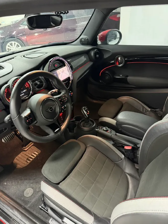 2022 MINI JCW 2.0T 231HP L4 8AT,autocango,china used car exporter,china ev exporter,chinese used car exporter,chinese used ev exporter